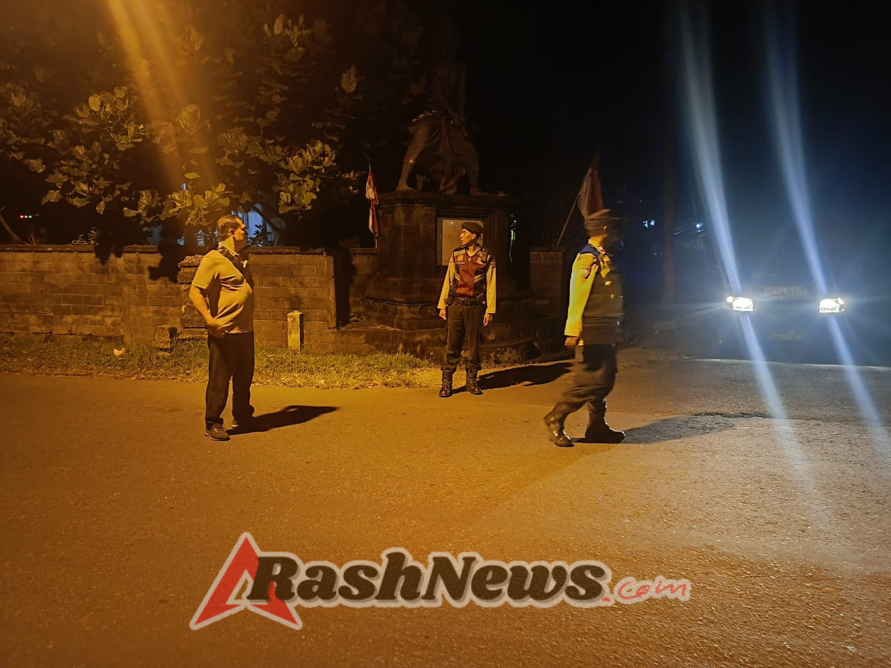 Blue Light Patrol ” Polsek Bebandem Cegah Gangguan Kriminalitas Pada Jam Rawan Agar Terciptanya Situasi Yang Aman Dan Kondusif.