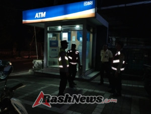 Perkuat Sinergi, Samapta Polsek Abiansemal Laksanakan Patroli Dialogis Bersama Security Bank BRI