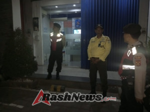 Unit Samapta Polsek Mengwi Sambangi Kantor BRI Sempidi Dialogis Dengan Petugas Satpam