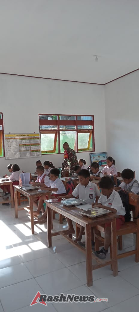 Babinsa Pantau Pemberian Makan Bergizi Gratis Ke Sekolah – Sekolah di Wilayah Binaan