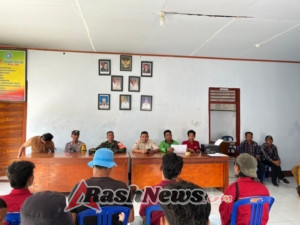 Camat Parado dan Masyarakat Bersama-sama Tanam Pohon untuk Masa Depan Hijau