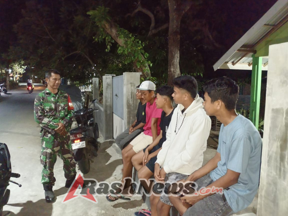 Sambut HUT RI, Babinsa Dorotangga Turun Langsung ke Masyarakat