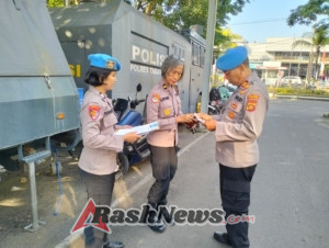 Polwan Sipropam Ikut Tegakkan Disiplin, Gaktibplin Digelar di Pintu Masuk Polres Tabanan