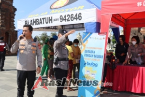 Polres Gianyar Gelar Gerakan Pangan Murah Jual Beras SPHP di Alun-Alun Gianyar