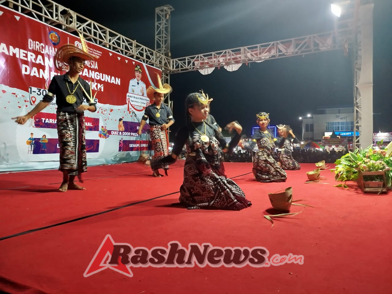 Kapten Kav Agustinus Nada Buka Lomba Kuda Hias dan Tarian Kreasi Yang Diselenggarakan Oleh Kodim 1627/Rote Ndao