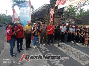 Polsek Seltim ikuti kegiatan jalan santai menyambut HUT RI ke-80 di SMKN 3 Tabanan
