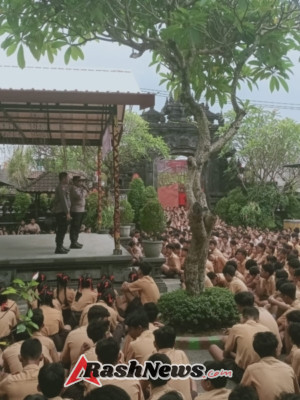 Sosialisasi Pencegahan Penyalahgunaan Miras di SMPN 1 Sukawati