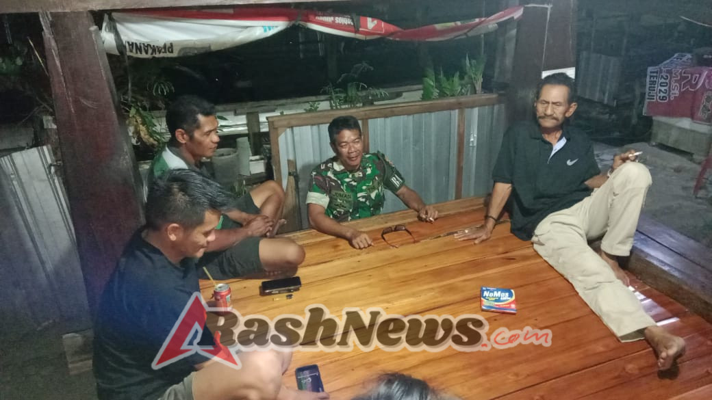 Sinergi Babinsa Poto Tano Wujudkan Lingkungan Aman dan Kondusif