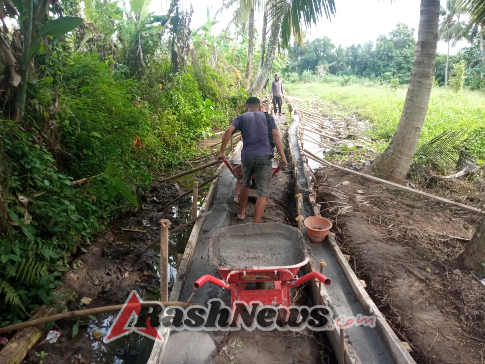 Perbekel Desa Batuan Apresiasi Satgas TMMD 125 Bangun Akses Pertanian Baru
