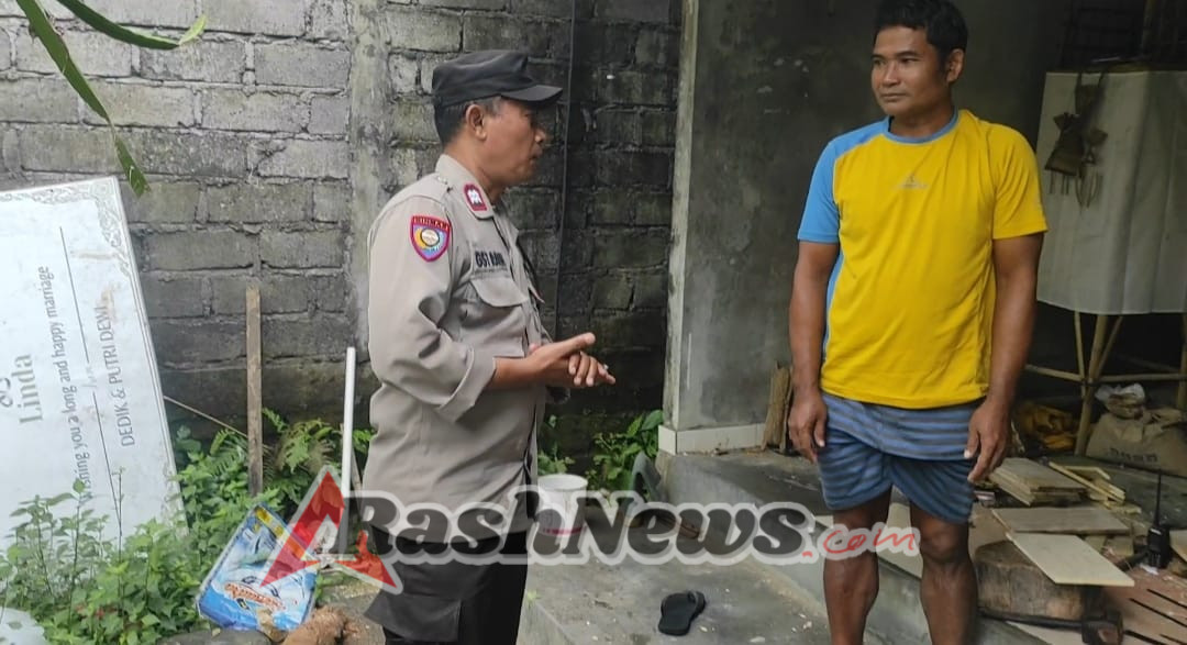 Ajak Warga Semarakkan HUT RI ke-80, Bhabinkamtibmas Singapadu Kaler Himbau Pasang Bendera Merah Putih