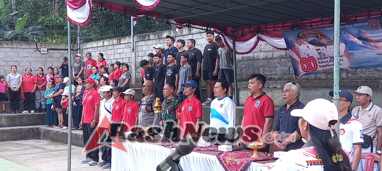 Dukung Program Pemerintahan Desa, Bhabinkamtibmas Hadiri Kegiatan Pembukaan Porsenides Desa Ngis.