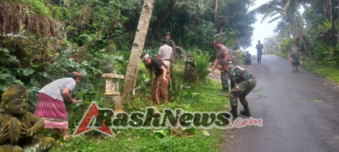 Kodim 1626/Bangli Ajak Warga Jelekungkang Jaga Kebersihan Lingkungan Sambut Hari Kemerdekaan
