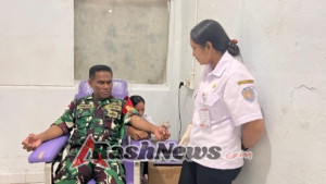 Tindakan Kemanusiaan Babinsa Koramil 03/Batutua di Rote Ndao