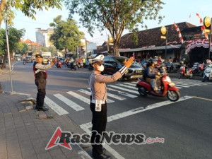Lalu Lintas Lancar Warga Tenang,  Polres Badung Gencarkan PH Pagi di Titik Rawan Macet