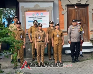 Peduli Generasi Penerus, Bhabinkamtibmas Singakerta Jadi Pembina Upacara Bendera