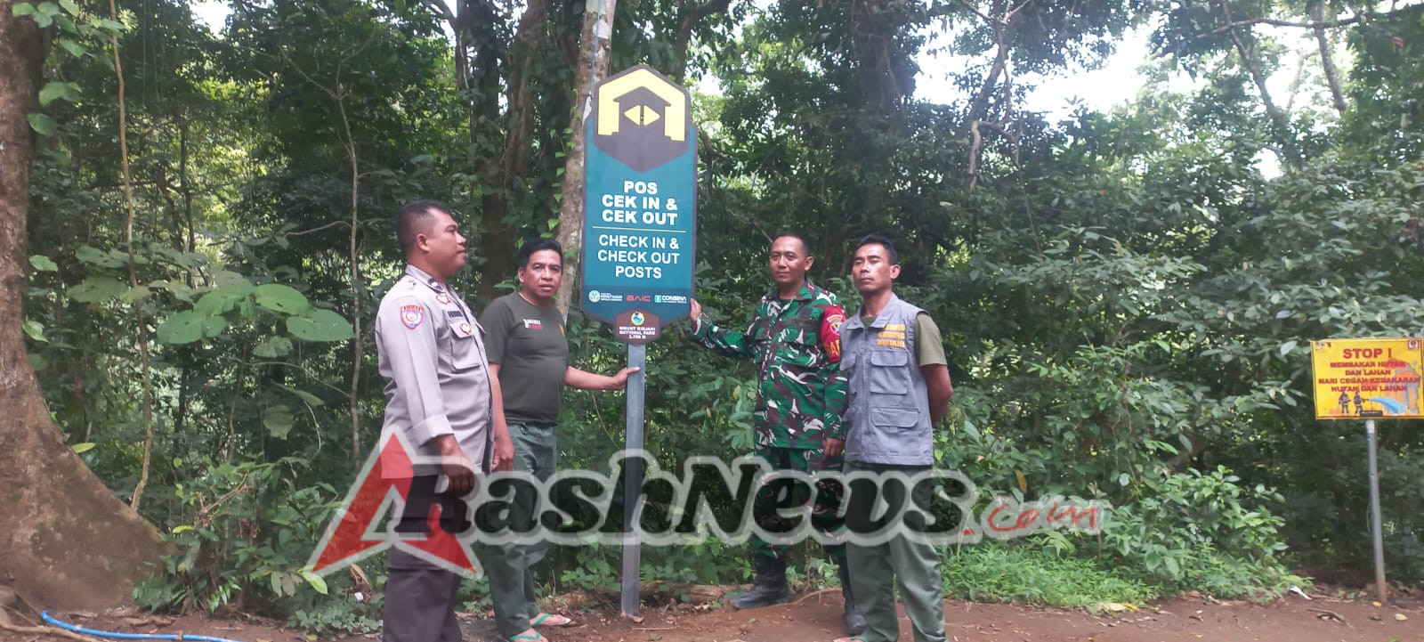 Sinergi TNI-Polri-TNGR Amankan Jalur Pendakian Rinjani