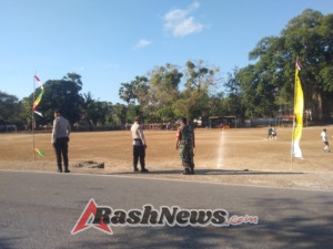 Babinsa dan Polsek Pantai Baru Pastikan Turnamen Sepak Bola Berjalan Aman dan Sportif