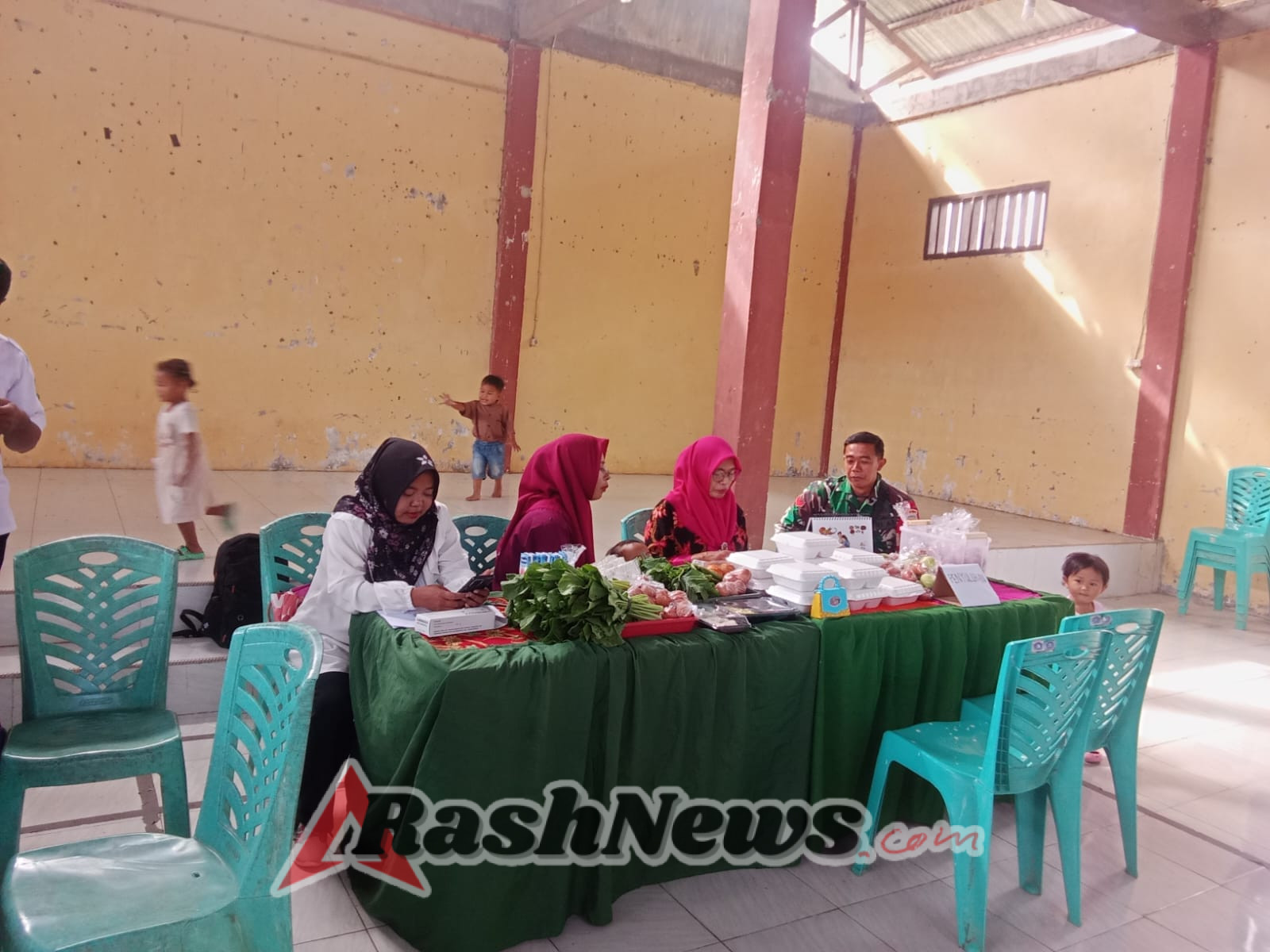 ‎Pendampingan Posyandu Harapan Jaya 2 oleh Babinsa Ropang