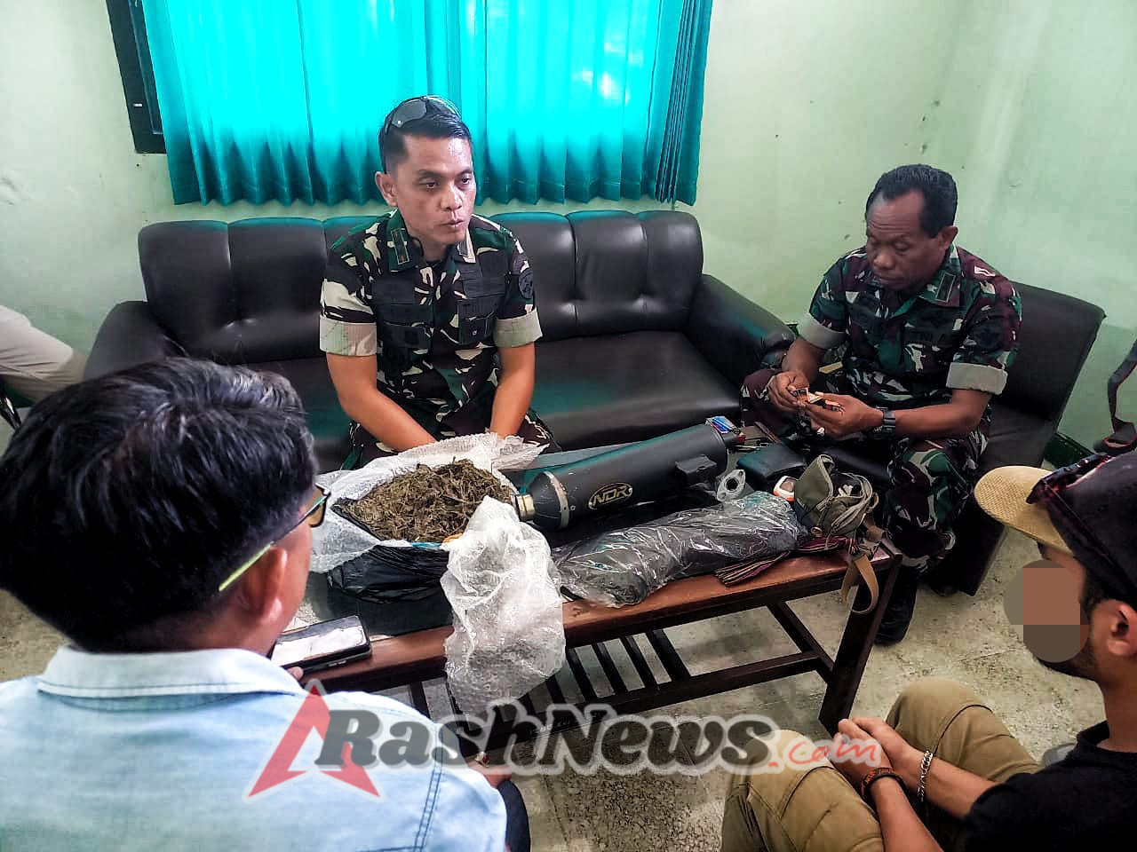 Tim Intel Korem 162/WB Bekuk Mahasiswa Penerima Paket Ganja di Kantor Pos Kopang