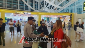 Polres Kawasan Bandara Ngurah Rai Sampaikan Pesan Kamtibmas kepada Wisatawan