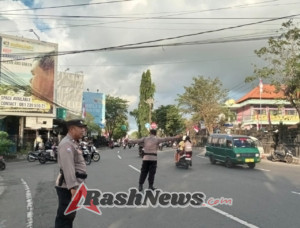 Ciptakan Keselamatan dan Kenyamanan Berlalulintas SatBinmas Rutin melaksanakan Strong Point Pagi