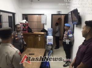 Kapolres Bandara Ngurah Rai Kontrol Ruang Tahanan, Pastikan Keamanan dan Kesehatan Tahanan