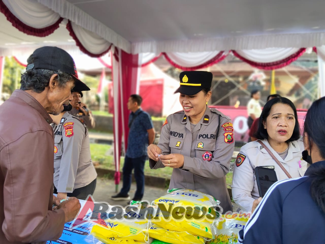 Polres Tabanan Gelar Gerakan Pangan Murah, Salurkan 4 Ton Beras untuk Warga Sambut HUT RI ke-80