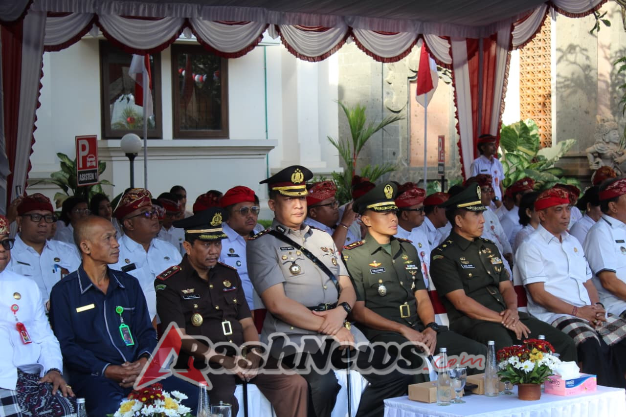 Kapolres Tabanan hadiri Peringatan Hari Jadi ke-67 Provinsi Bali, Pemkab Tabanan Kukuhkan Paskibraka 2025