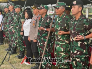 Dipimpin Kasdam IX/Udayana Didampingi Dandim 1616/Gianyar, Ribuan Peserta Turun Bersihkan Pantai Lembeng