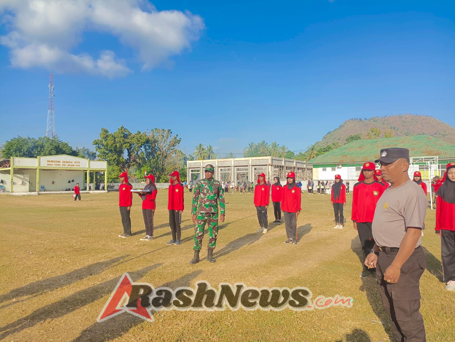 TNI-Polri Brang Rea Latih Paskibra Demi Upacara HUT RI ke-80 yang Khidmat