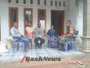 Babinsa Koramil 1618-05/Biut Laksanakan Anjangsana di Desa Taunbaen, Pererat Silaturahmi dan Jalin Komunikasi dengan Warga