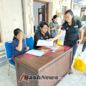 Penyaluran Sembako Kepada Kaum Lansia Dan Disabilitas Di Desa Selisihan Dikawal Babinsa