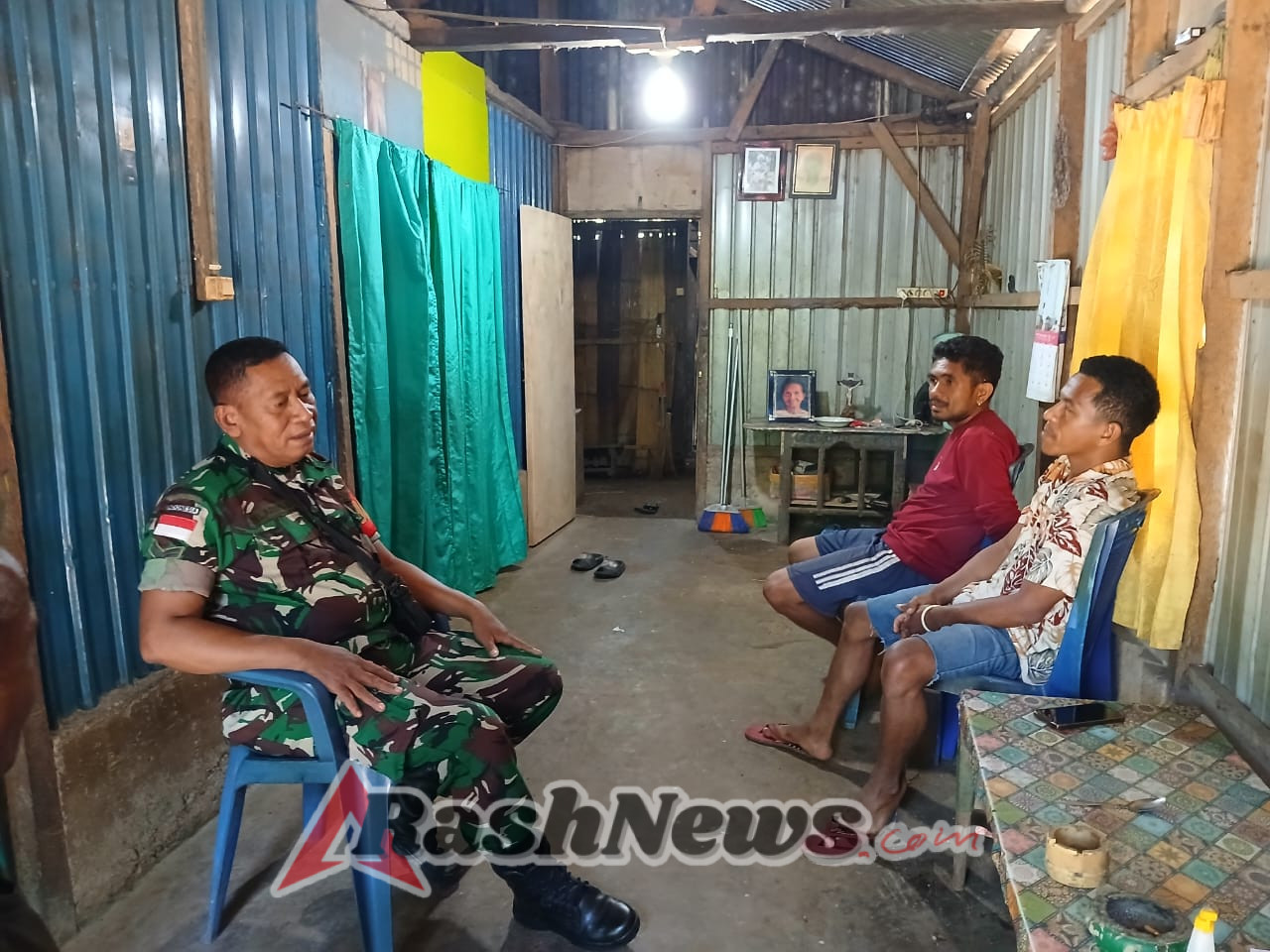 Babinsa Koramil Wolowaru Perkuat Hubungan dengan Warga Melalui Komsos dan Pamwil