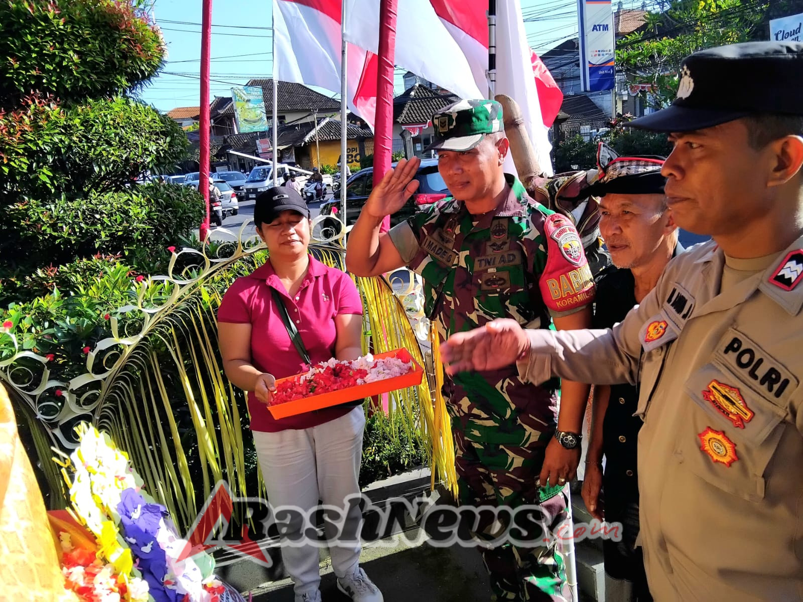 Peran Aktif Babinsa Warnai Ziarah Nasional dan Tabur Bunga Peringatan Hari Kemerdekaan di Desa Mas