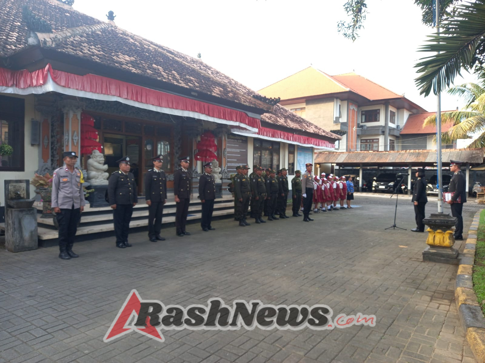 Polsek Mengwi Gelar Upacara Bendera Peringatan HUT Kemerdekaan RI ke-80 Tahun 2025