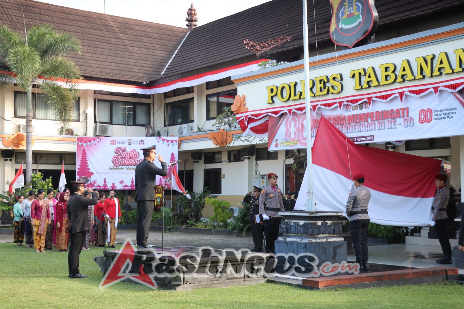 Polres Tabanan Gelar Upacara Bendera HUT ke-80 Kemerdekaan RI, Penuh Khidmat dan Nasionalisme