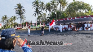 Upacara Peringatan ke-80 Detik Detik Proklamasi Kemerdekaan Republik Indonesia di Pantai Pasut.
