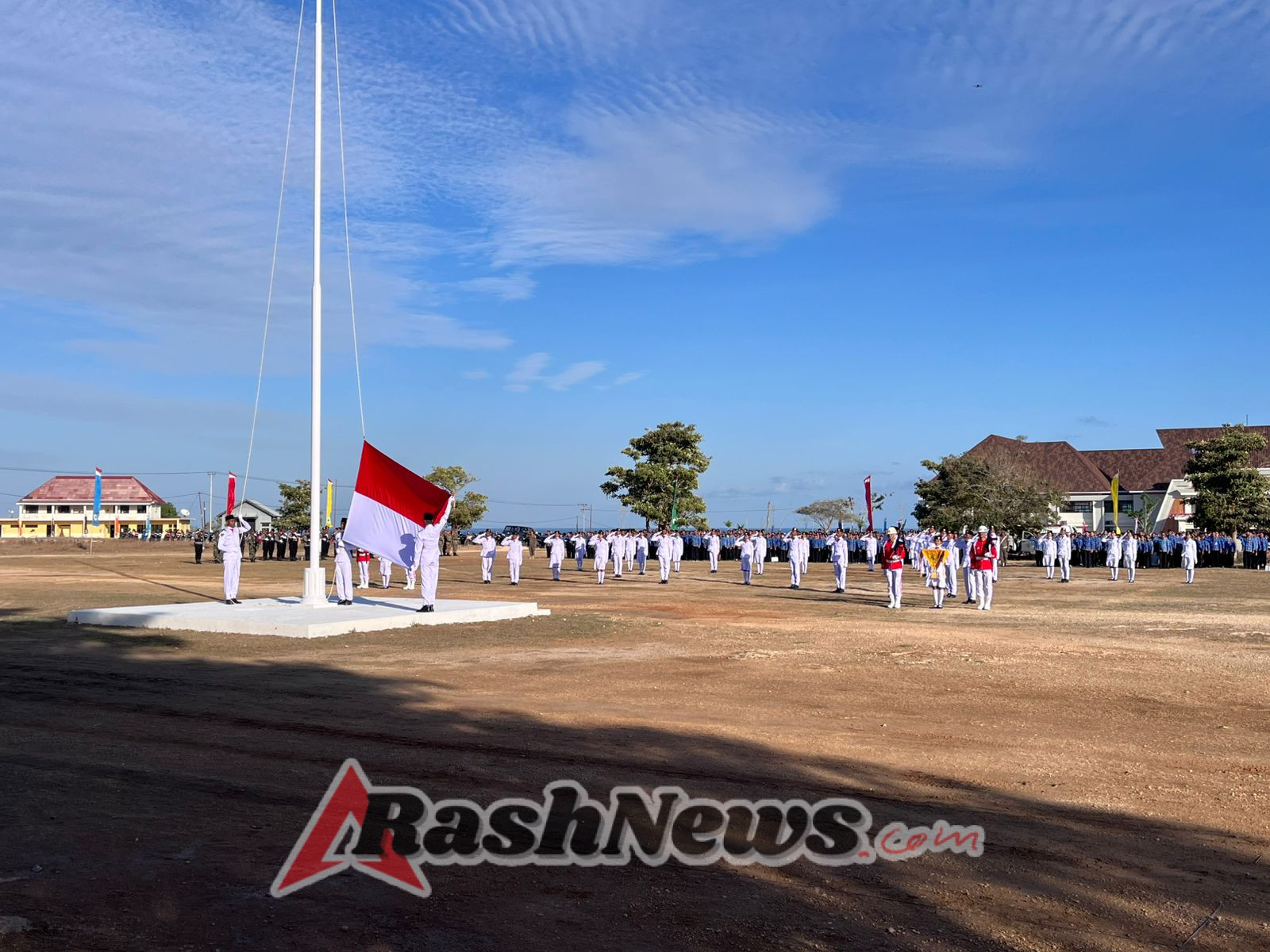 Paskibraka Tampilkan Pengibaran Bendera Merah Putih Penuh Khidmat