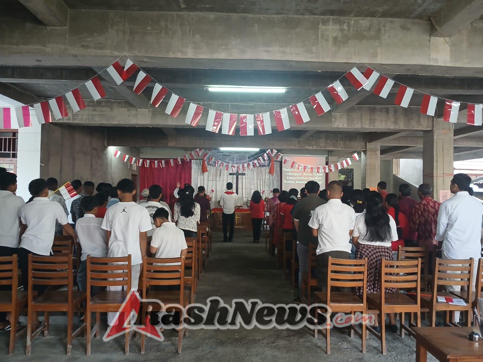 Babinsa Tunjukkan Kepedulian dengan Hadir Amankan Ibadah Jemaat Gereja Marga Rahayu