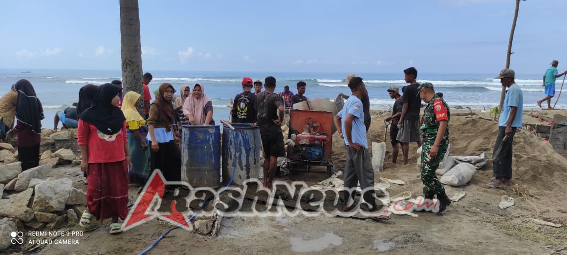 Gotong Royong Bersama Warga, Babinsa Koramil 1602-02 Tingkatkan Keamanan dan Infrastruktur