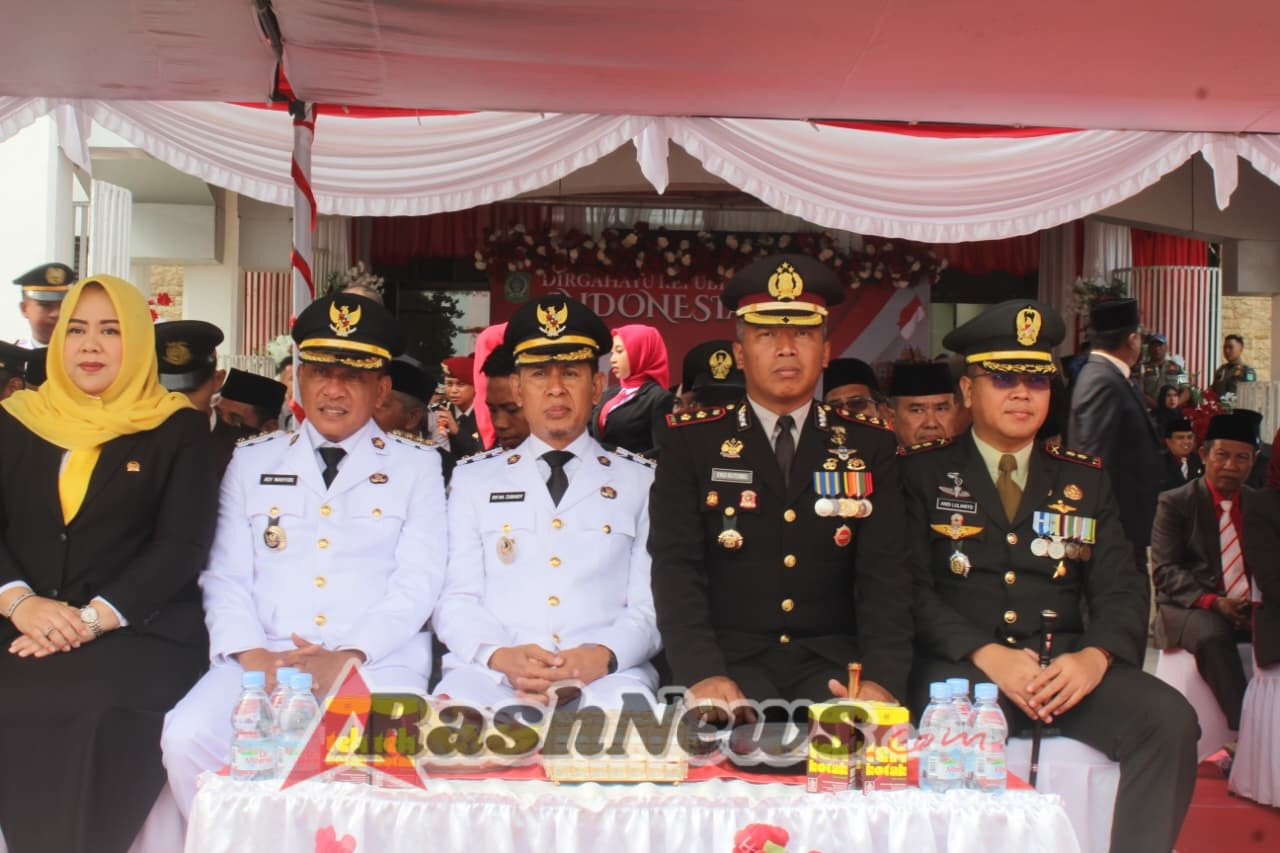 Pengibaran Bendera oleh Paskibra di HUT RI ke-80 Kabupaten Bima Berlangsung Sukses dan Khidmat