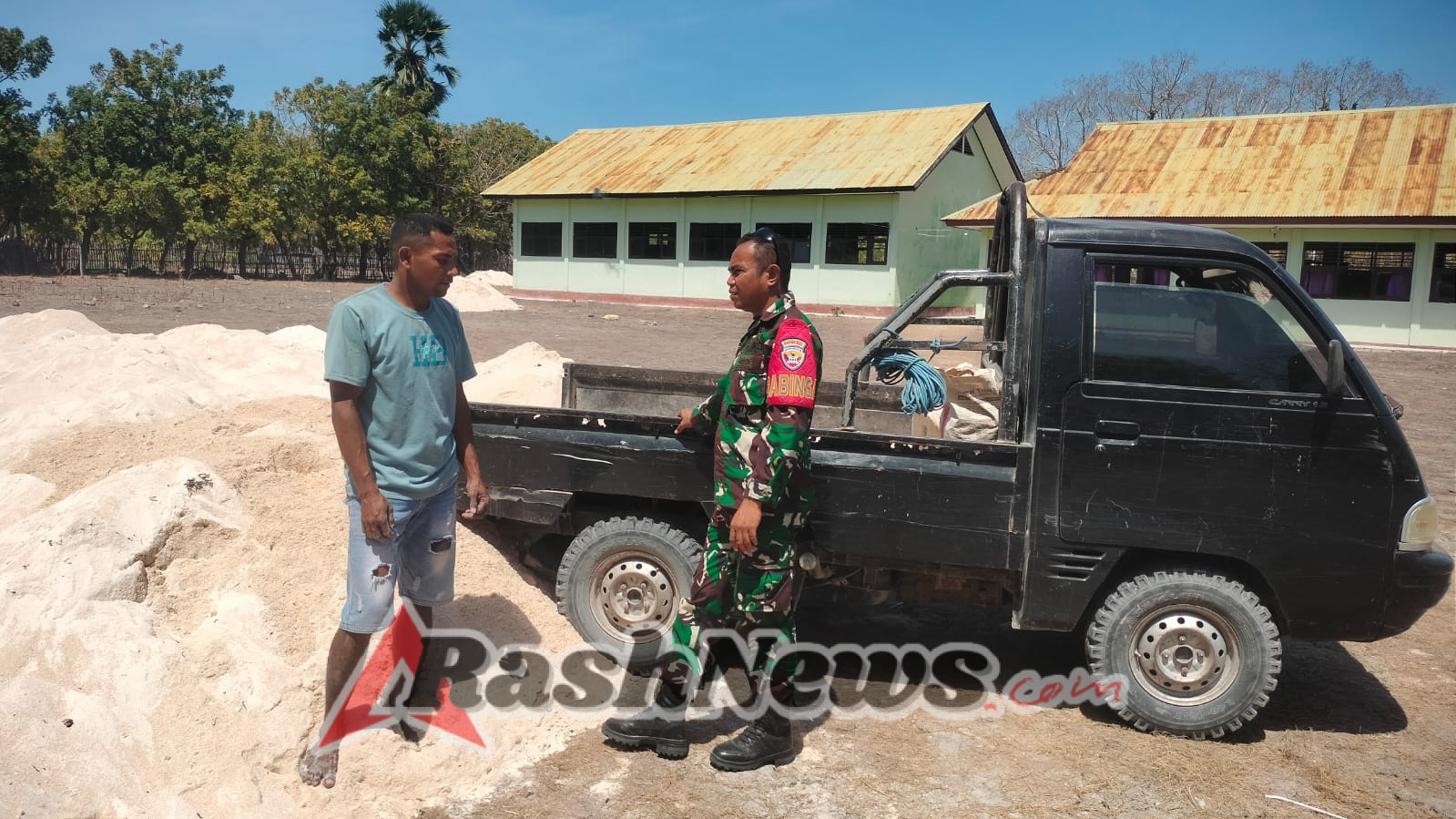 Sinergi Babinsa dan Warga, Dorong Terciptanya Fasilitas Pendidikan yang Layak