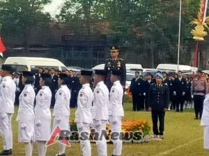 Forkopimcam dan Koramil 1616-02/Ubud Gelar Upacara Penurunan Bendera di Lapangan Astina Ubud