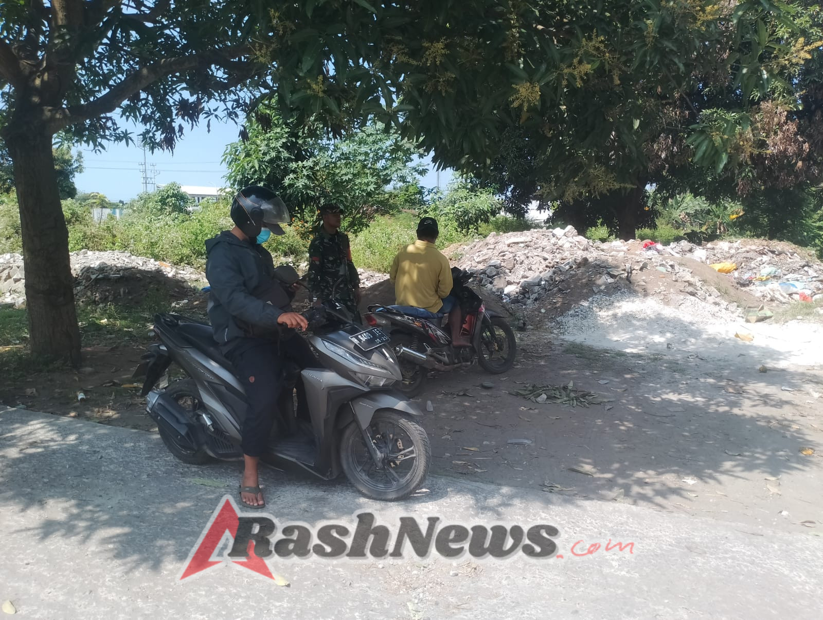 Kalau mau, saya bisa bantu buatkan isi untuk salah satu judul tersebut juga. Mau?