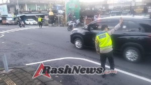 Polsek Selemadeg gelar strong point jam sibuk pagi hari, ciptakan Kamseltibcar lantas