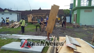 Air Bersih Lebih Dekat, Satgas TMMD dan Warga Selesaikan Pembersihan Reservoir di Desa Batuan