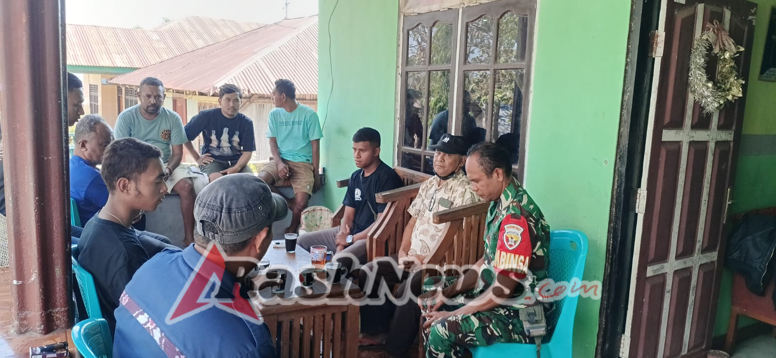 Babinsa Selesaikan Perselisihan Antar Warga Dengan Cara Kekeluargaan