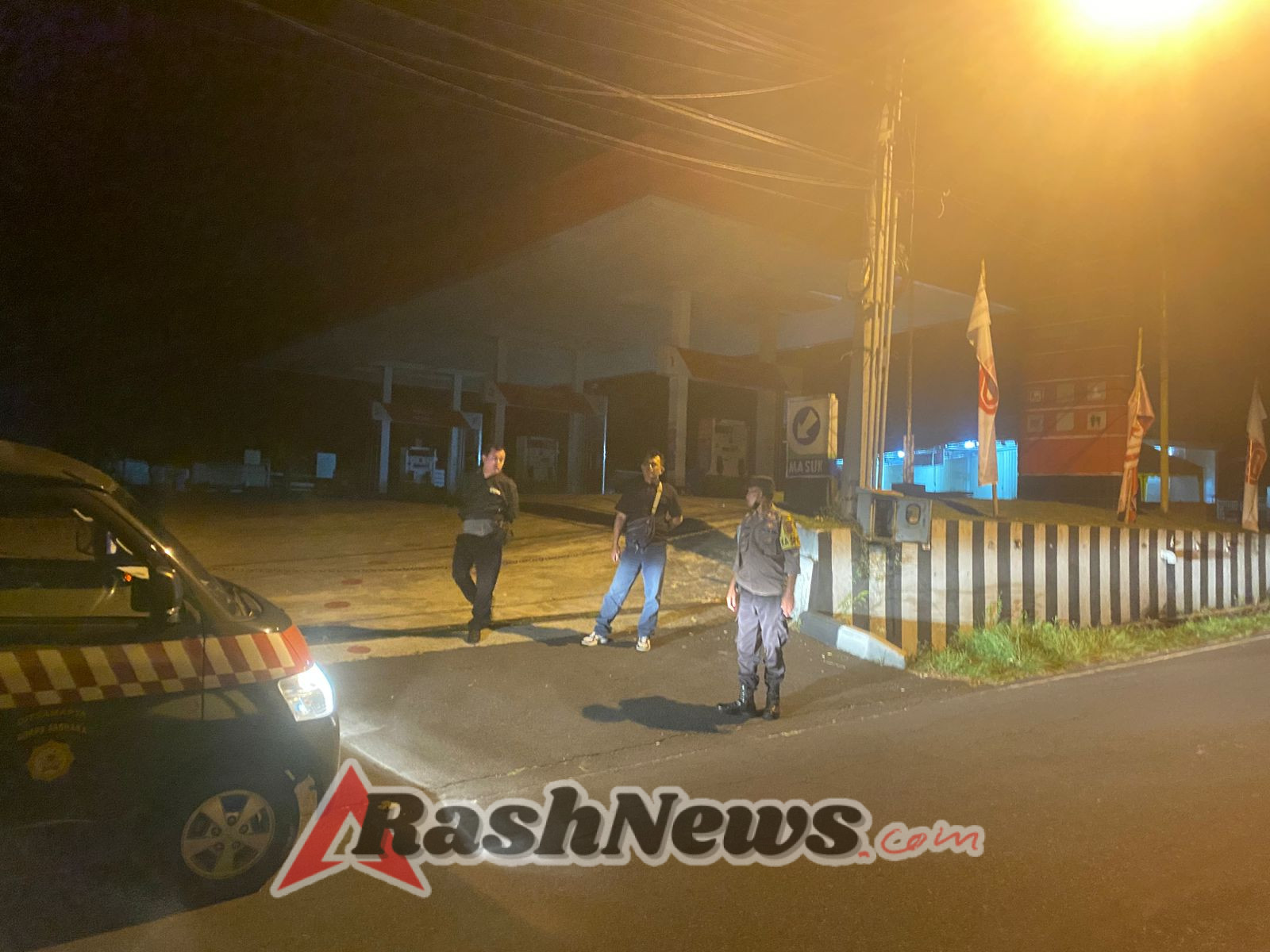 Minimalisir Gangguan Kamtibmas Malam Hari, Polsek Bebandem Gelar Blue Light Patrol