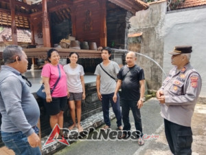 Polsek Mengwi Jumat Curhat Bersama Masyarakat Desa Mengwitani