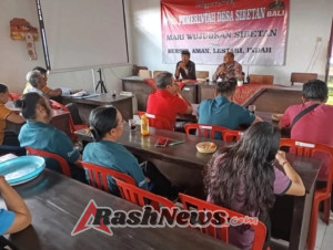 Jumat Curhat, Kapolsek Bebandem Polres Karangasem Dengar Keluhan Masyarakat di Kantor Desa Sibetan, Kec. Bebandem